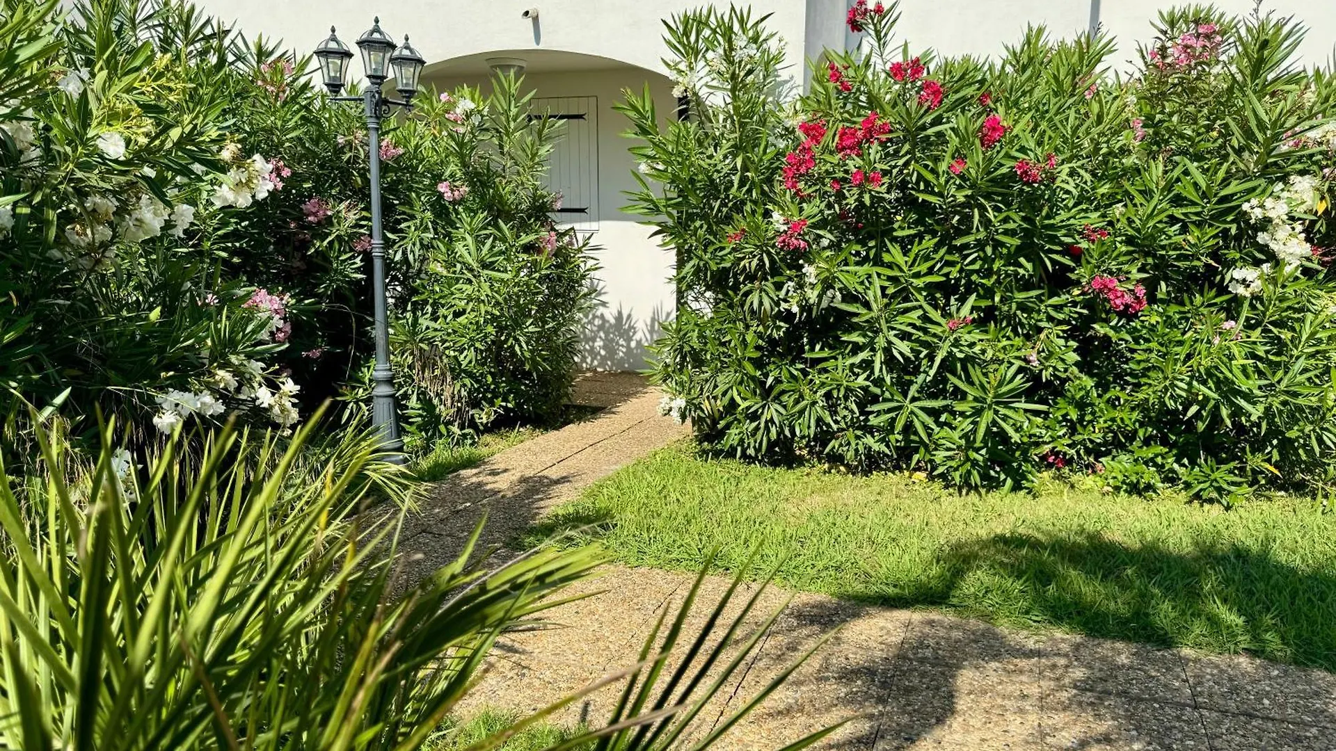 Beach Cannes Bungalows Le Cannet 0*,  Francia